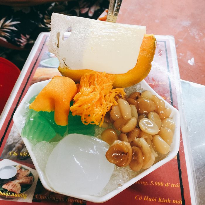 Hồ Thị Kỷ: Phố Ăn Vặt Sầm Uất Của Sài Gòn 6 5. Chè Campuchia Cô Huôi